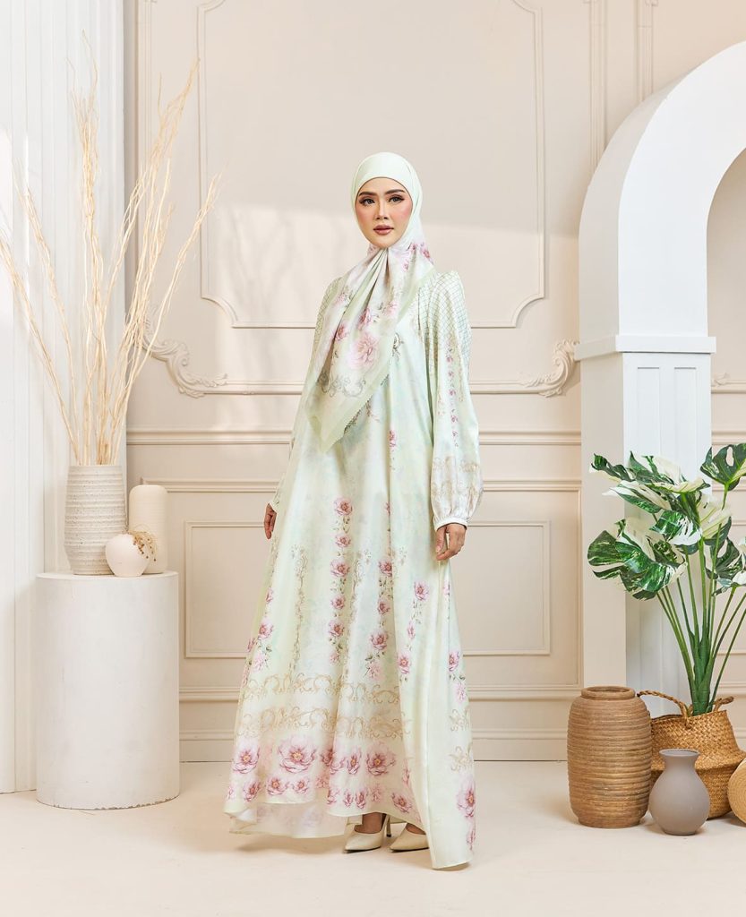 ABAYA NOURA 18